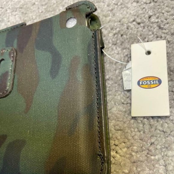 Fossil Authentic Long Bunker TABLET Camo Cover GREEN SML1088346 - Picture 5 of 6